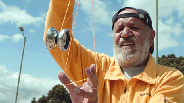 cambios positivos, transformadores de conciencia, individuos y comunidades, educacion formal, series gratis, series online, series colombianas, series de señal colombia