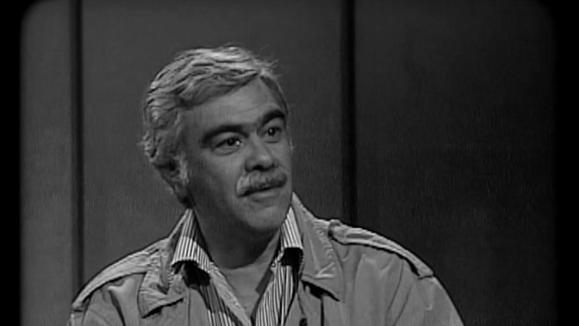 Periodista colombiano Germán Castro Caycedo, Entrevista a Germán Castro Caycedo, biografia de Germán Castro Caycedo, series gratis, series online, series de señal memoria