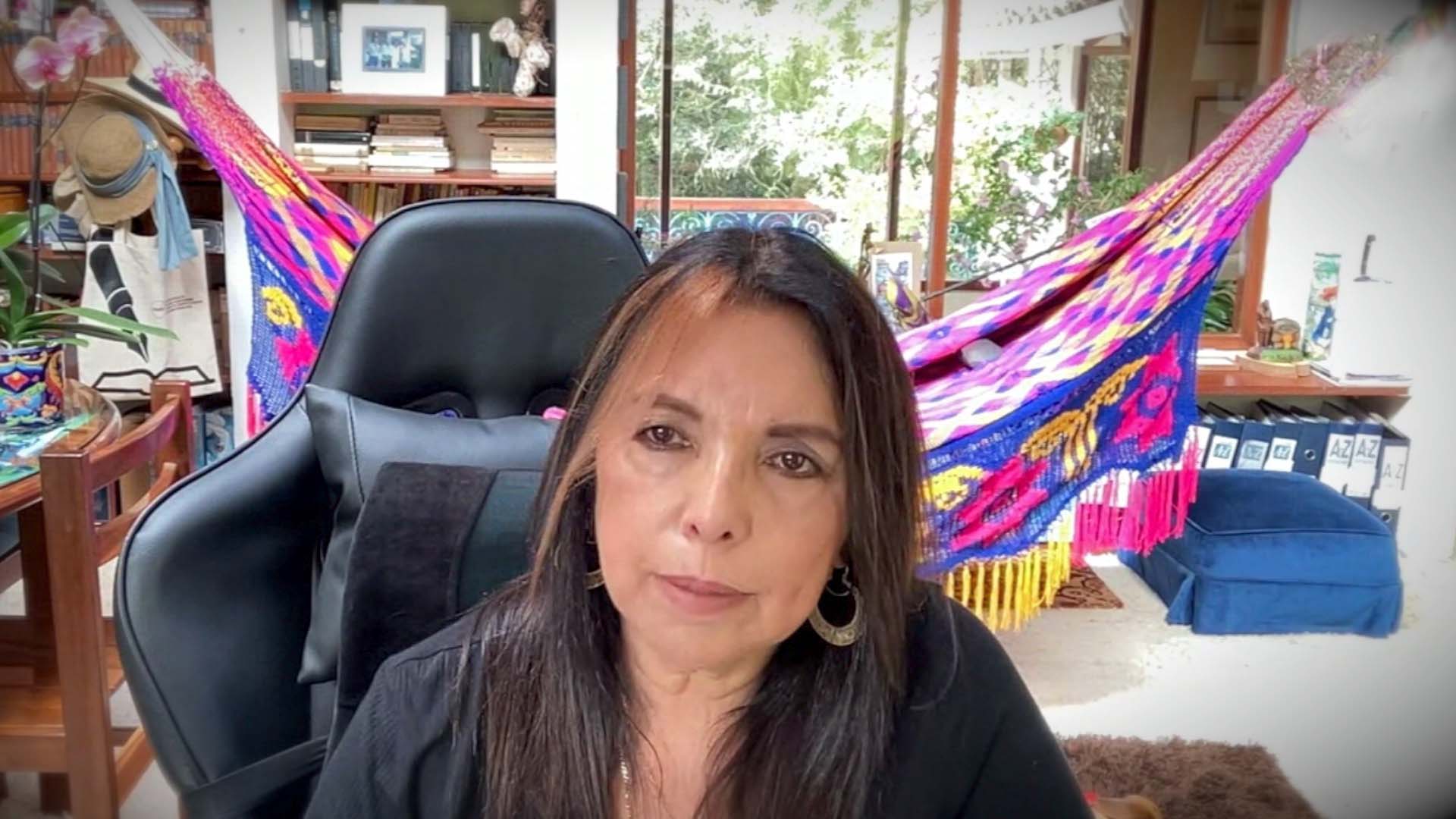 Mira ahora la entrevista a Alexandra Cardona, guionista y productora de la película colombiana Confesión a Laura, en la plataforma de streaming de los colombianos: RTVCPlay