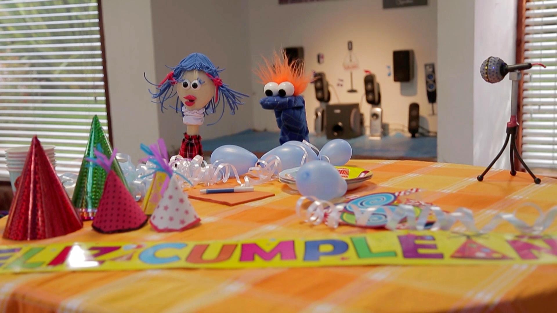 El Guante y la Cuchara preparando la fiesta