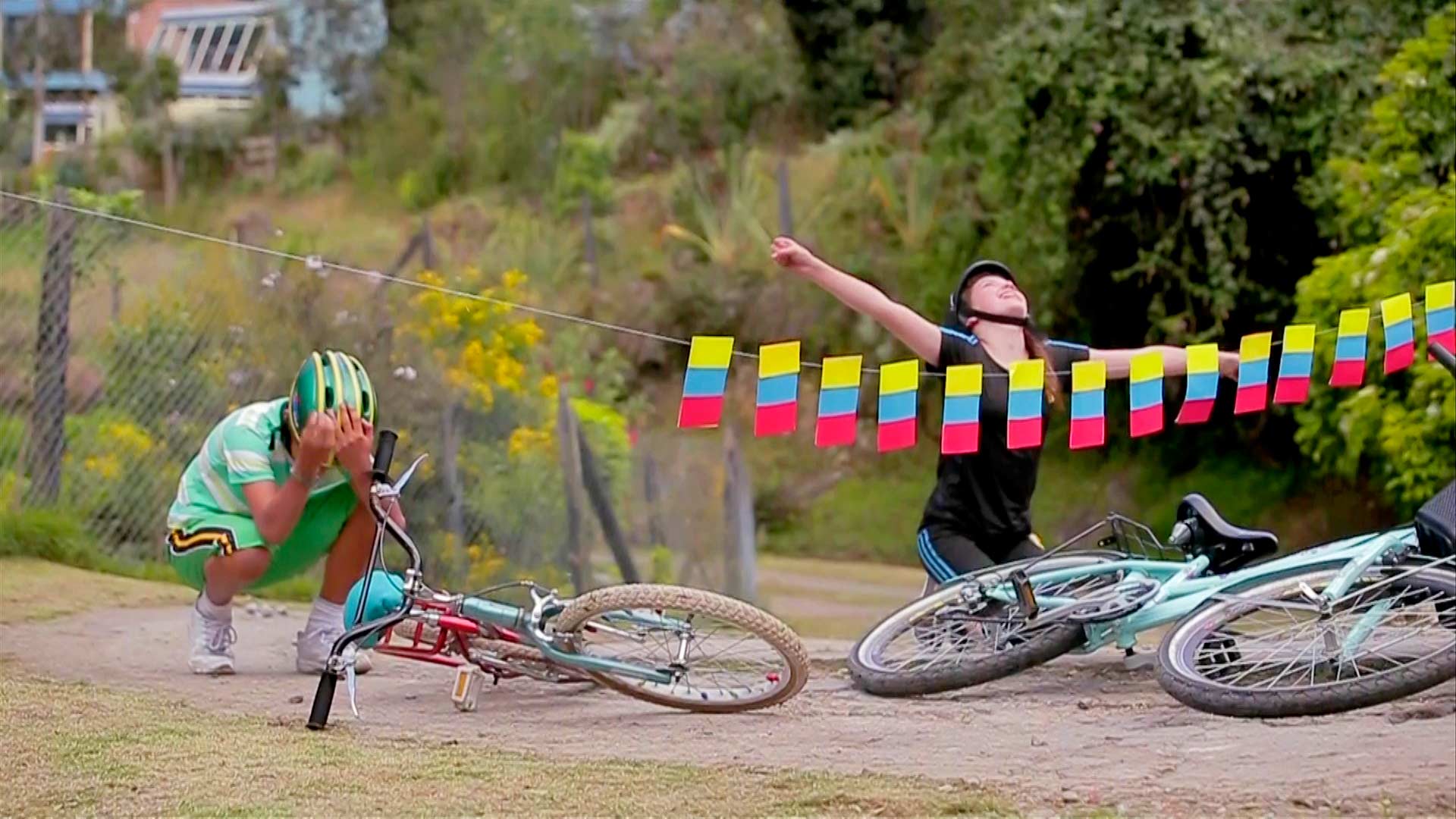 Josefina y Tomy compitiendo