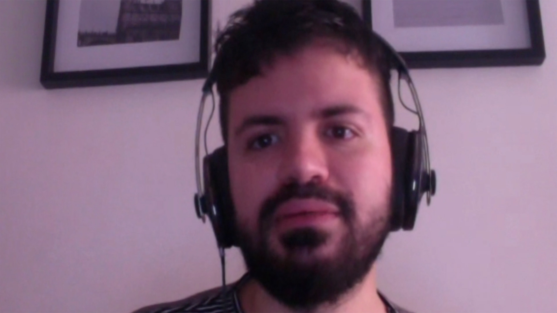 Mira ahora la entrevista con Juan Sebastián Mesa, director de la película colombiana La roya, en la plataforma de streaming de los colombianos: RTVCPlay