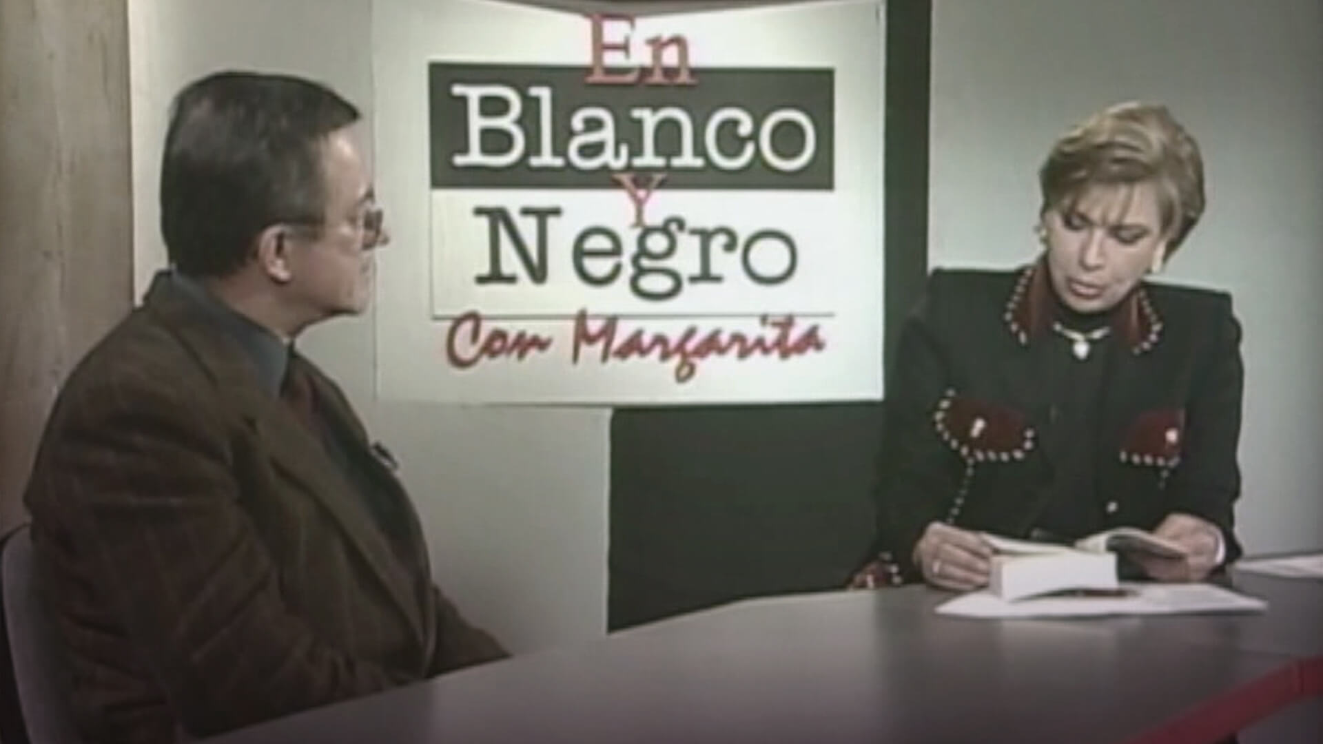Jorge Orlando Melo, entrevista con Jorge Orlando Melo, biografia de Jorge Orlando Melo, vida de Jorge Orlando Melo, ver serie blanco y negro, series gratis, series online, series de señal memoria, series documentales