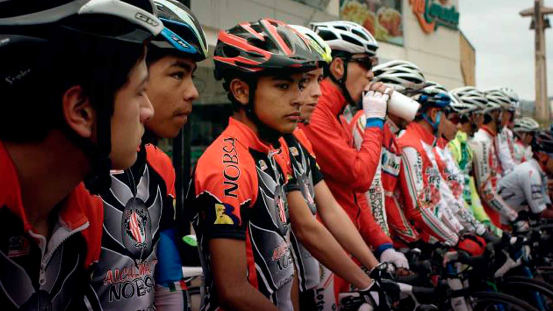 Jóvenes ciclistas