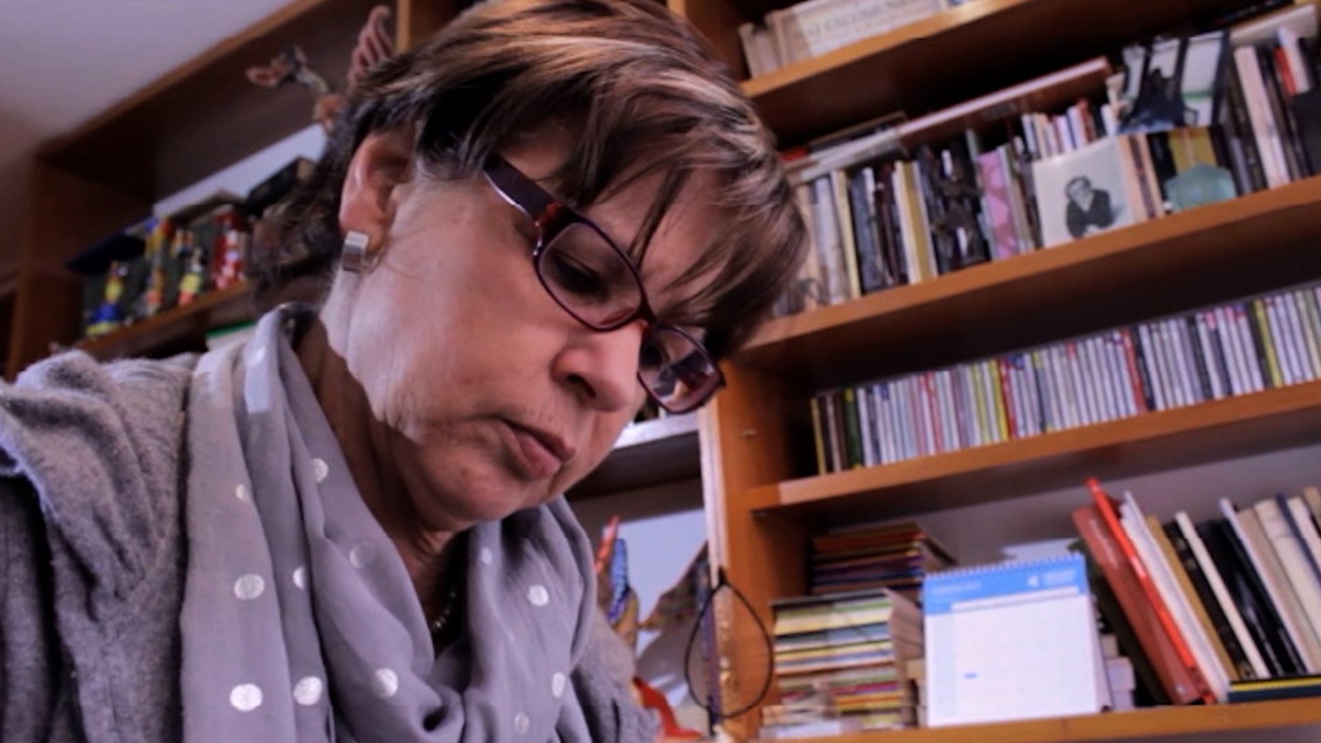 Piedad Bonnett, autora de la desgarradora novela “Lo que no tiene nombre”, en Letra urbana, serie colombiana disponible ahora en RTVCPlay