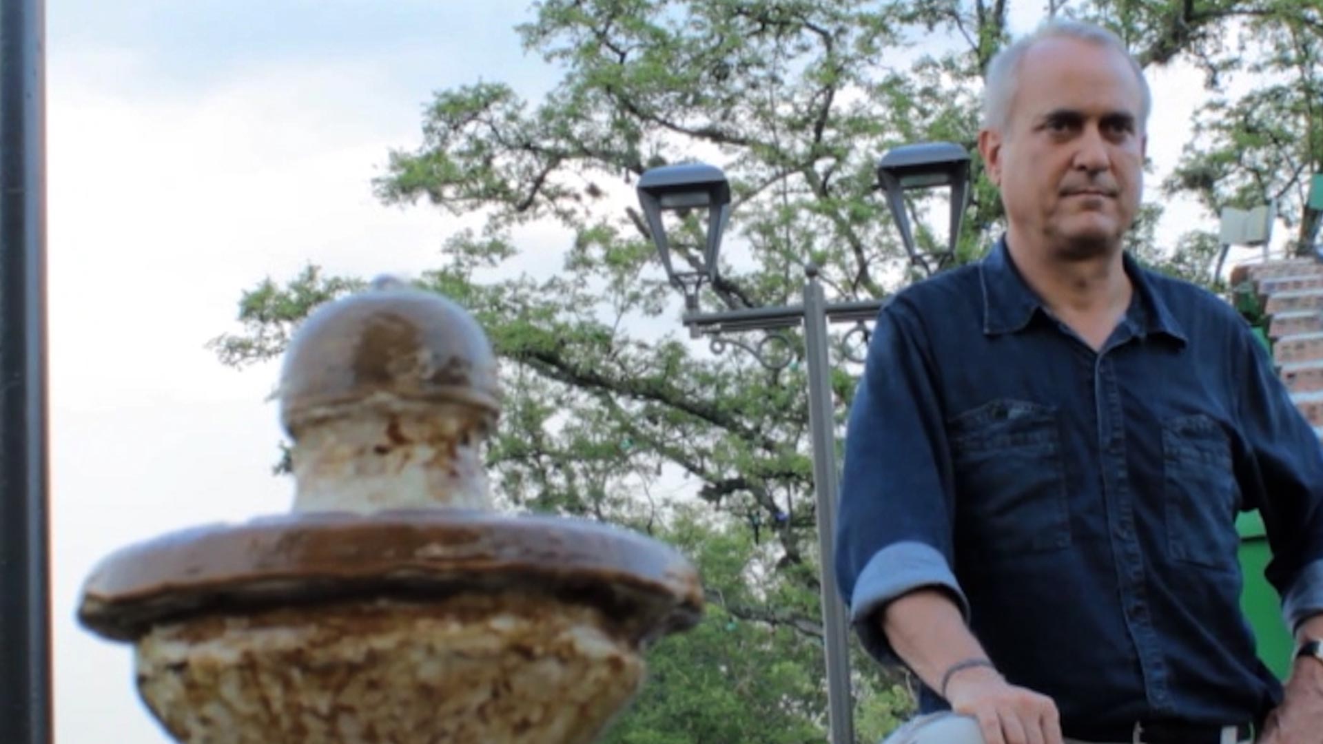 Conoce ahora la obra del escritor Tim Keppel en Letra urbana, serie disponible ahora en la plataforma de streaming RTVCPlay