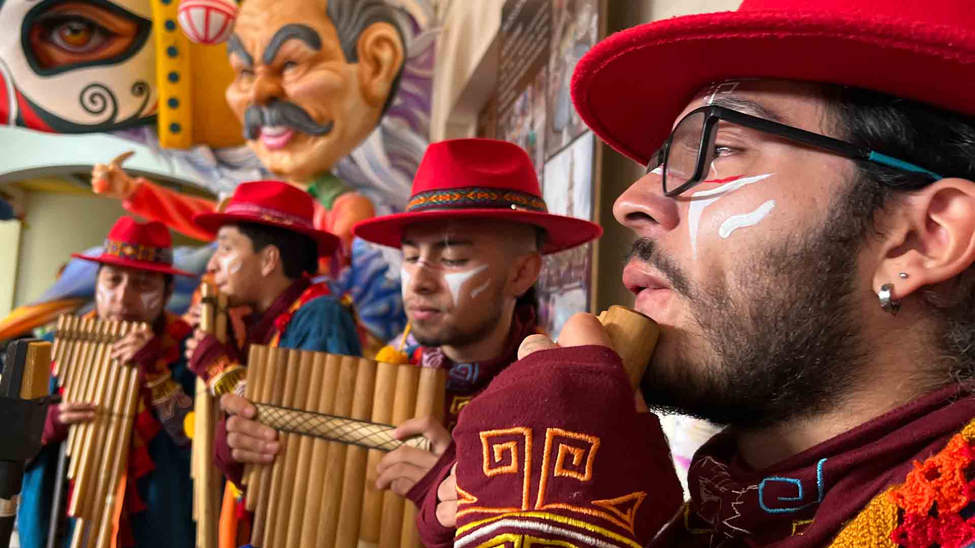 museo del carnaval de negros y blancos, pasto nariño, murga Indoamericanto, cancion sangre y tierra, boleros colombianos, musica andina, sesiones rtvc, musica colombiana, Lucio Feuillet