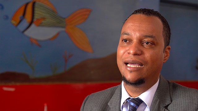 ¡Conoce la historia de Luis Fernando García en Lejos de casa por la plataforma de streaming RTVCPlay!