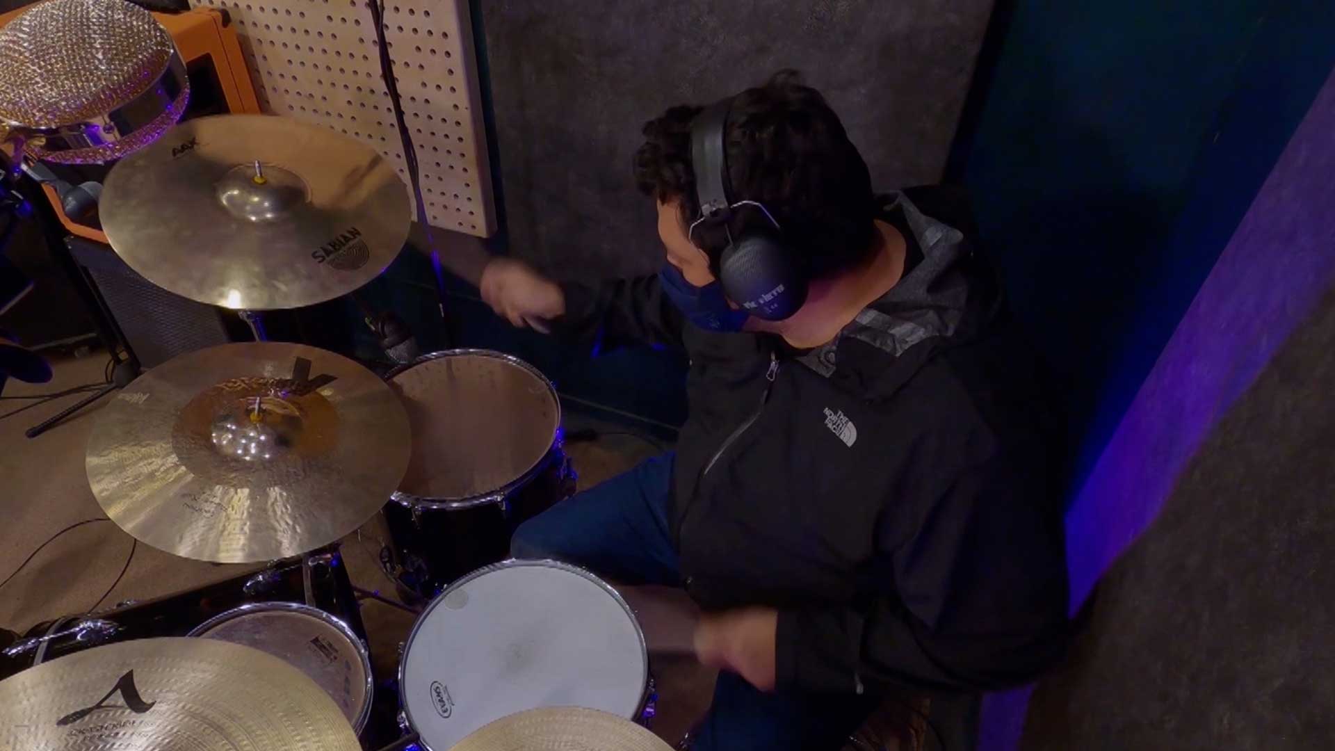 Bluefinch & The Wanderlust, La Puttanesca, Radiojones, El Peter Friends y Natural Tones, radionica, musicas para salvar el mundo, musica, musica en rtvcplay, talento latinoamericano, musica colombiana, nuevos artistas colombianos