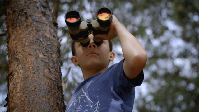 acampar, saber acampar, niños acampando, ver mi señal mi huella, series infantiles, series para niños, series online, series gratis