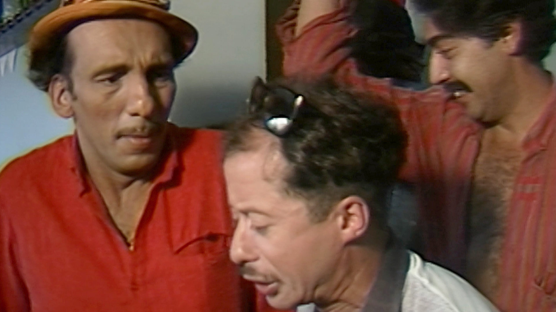 Nerón haciendo muecas