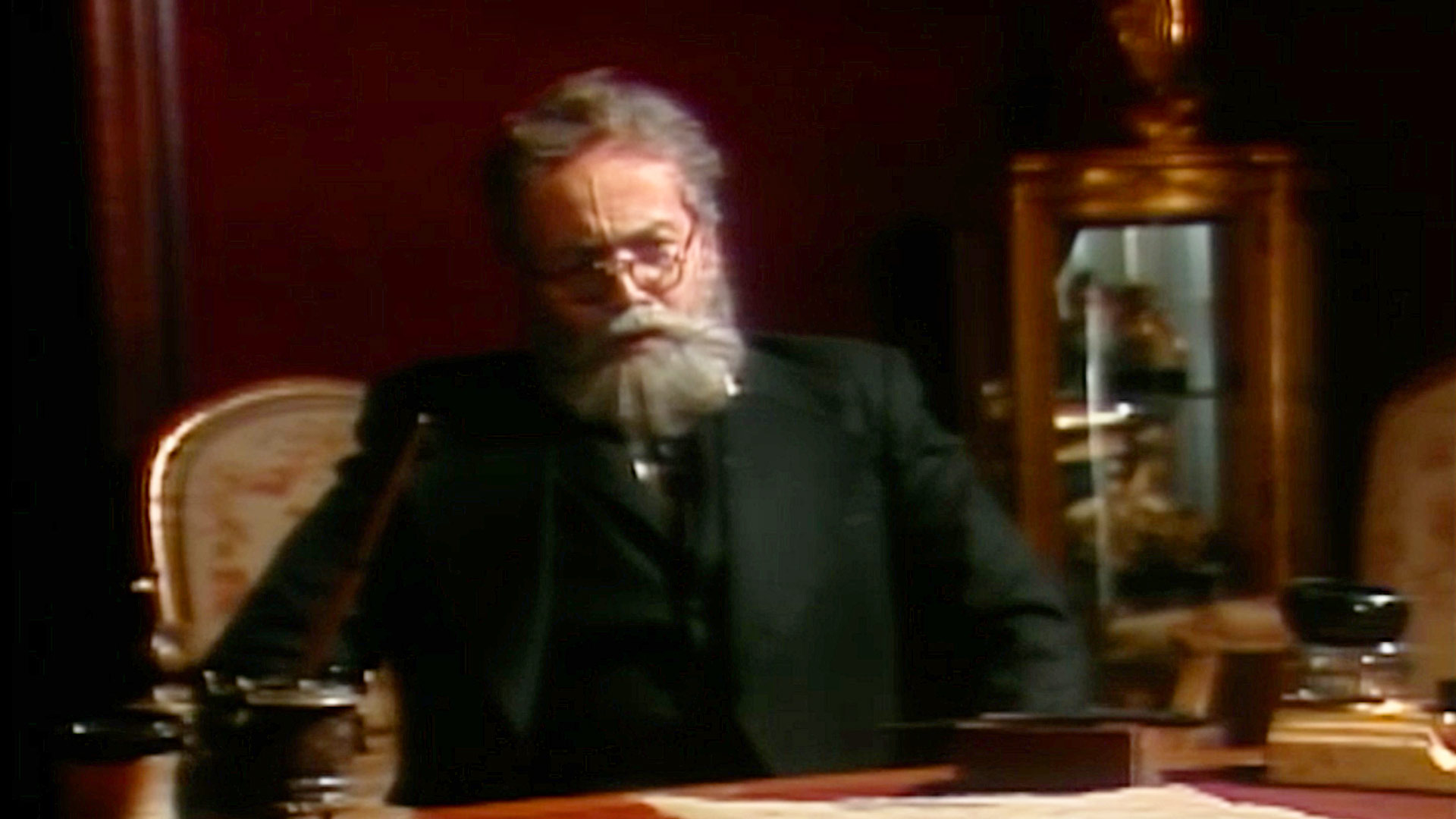 Rafael Núñez toma posesión de la presidencia, series de señal memoria, series colombianas, series de historia colombiana, series gratis online, constitución de Colombia, historia de los presidentes de Colombia