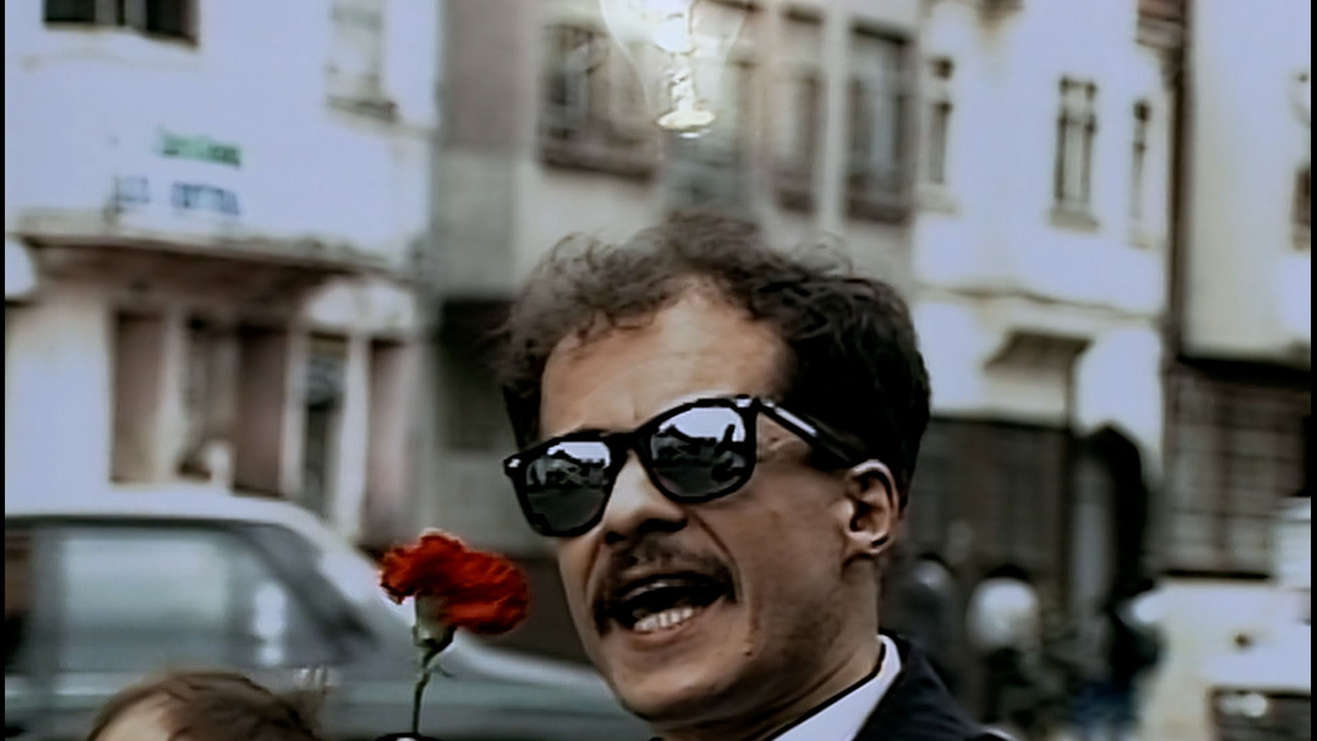 dia de las madres, neron navarrete y su madre, neron vendiendo rosas, comedia colombiana, series colombianas de comedia, ver gratis n.n, neron navarrete, carlos duplay, german escallon, series gratis, series online, novelas colombianas gratis, ver n. n gratis