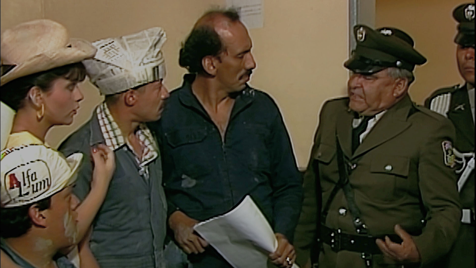 comprar lote, billares, estafa, neron navarrete comprando un lote, ver gratis n.n, neron navarrete, carlos duplay, german escallon, series gratis, series online, novelas colombianas gratis, ver n. n gratis