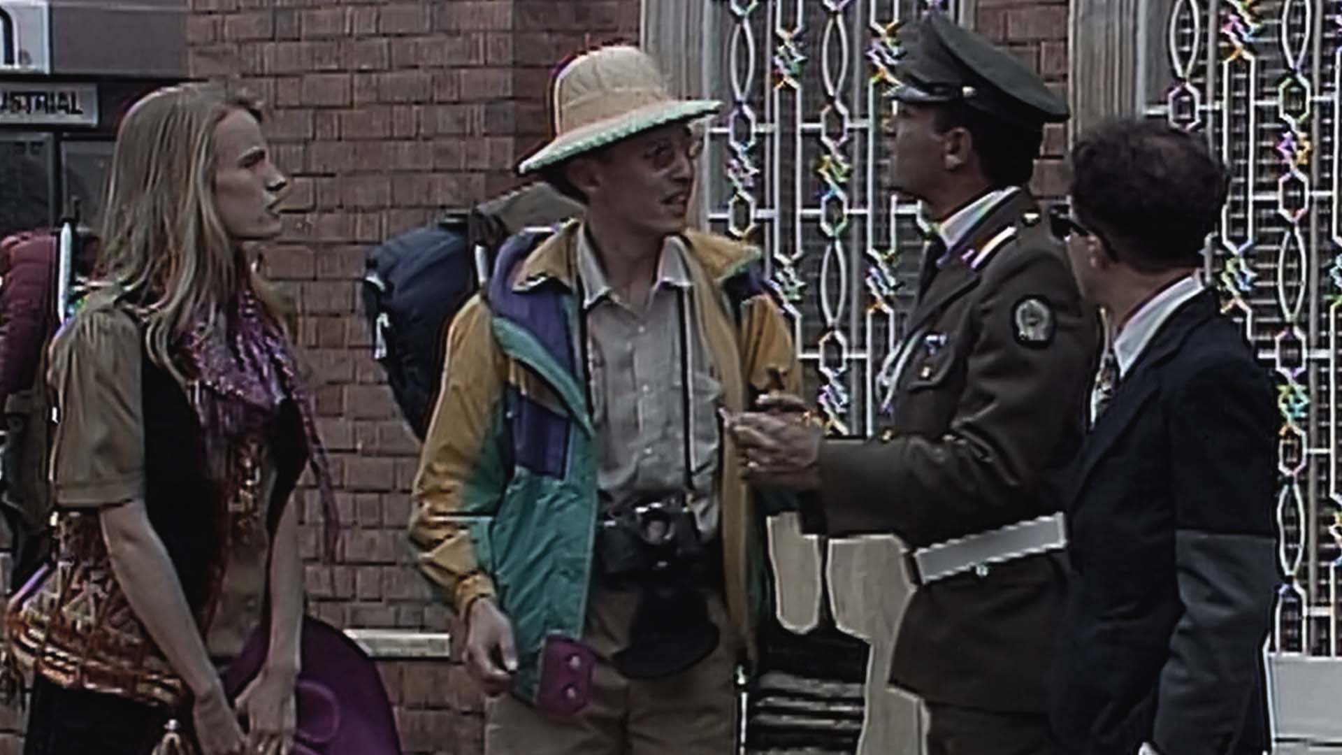 bus mochiliero, vacaciones colombianas, finca de doña rotunda, doña rotunda, juliana, hermelinda, ver gratis n.n, neron navarrete, carlos duplay, german escallon, series gratis, series online, novelas colombianas gratis