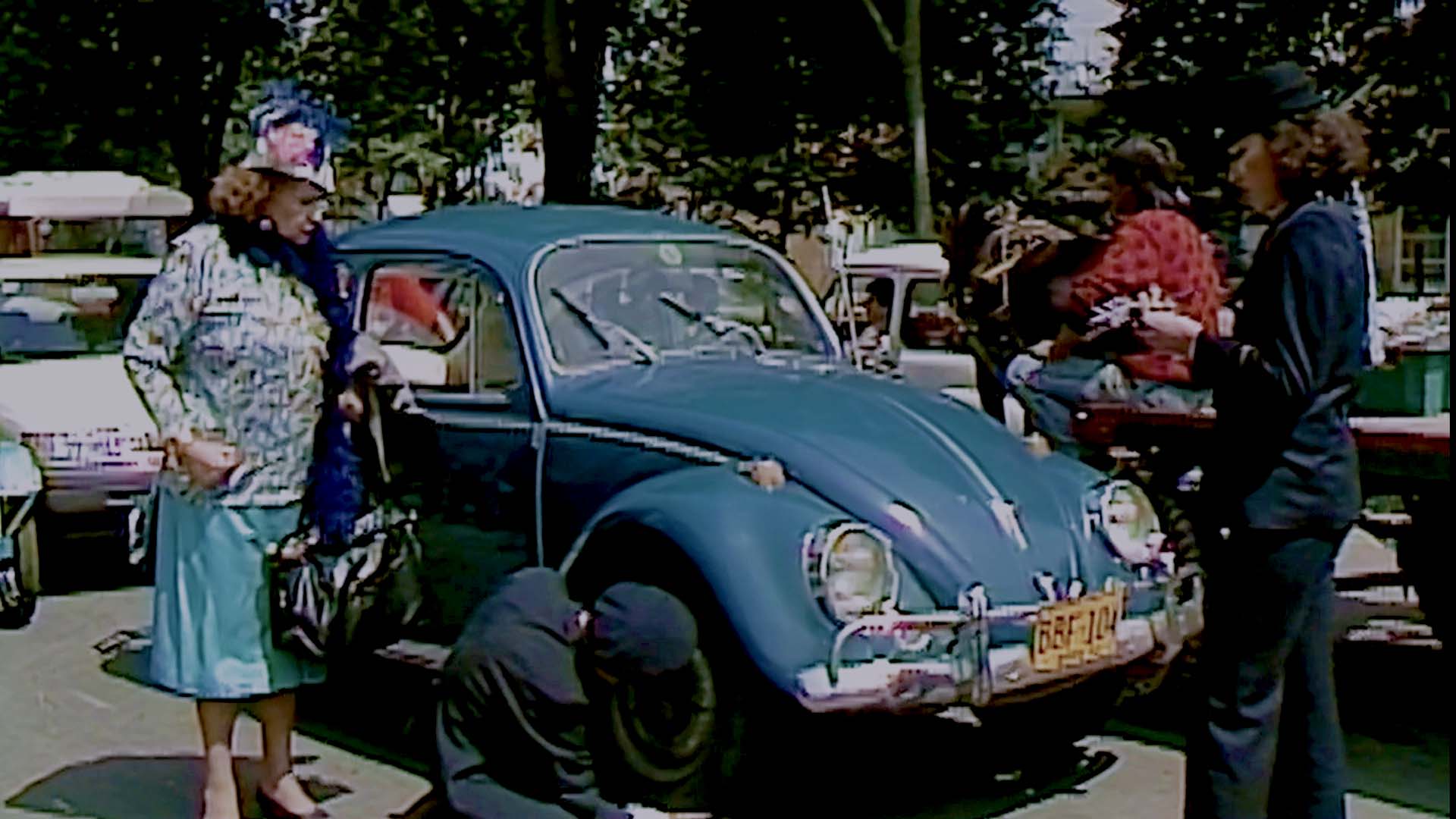 accidente de transito, llantas, cambio de llanta, pinchazo,  ver gratis n.n, neron navarrete, carlos duplay, german escallon, series gratis, series online, novelas colombianas gratis