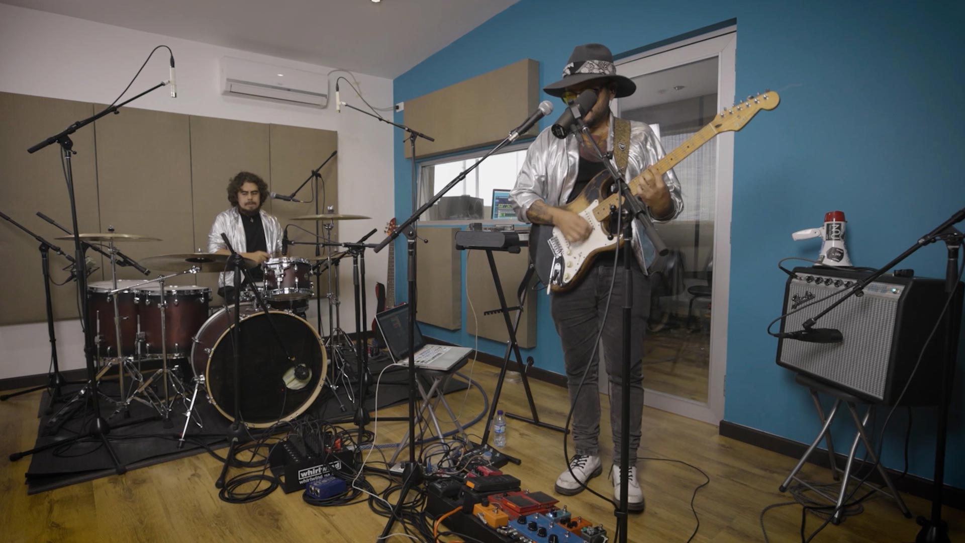 Escucha ahora “Asteroides” de Nauj Project, en la serie Nación Rebelde, disponible en la plataforma de streaming RTVCPlay