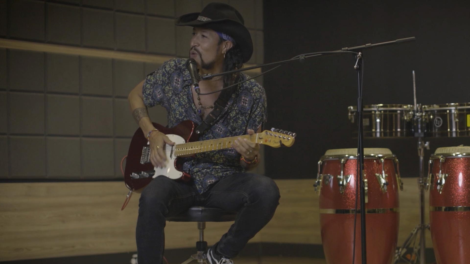 Escucha ahora “Katrina la Mula” de Carlos Elliot Jr, en la serie Nación Rebelde, disponible en la plataforma de streaming RTVCPlay