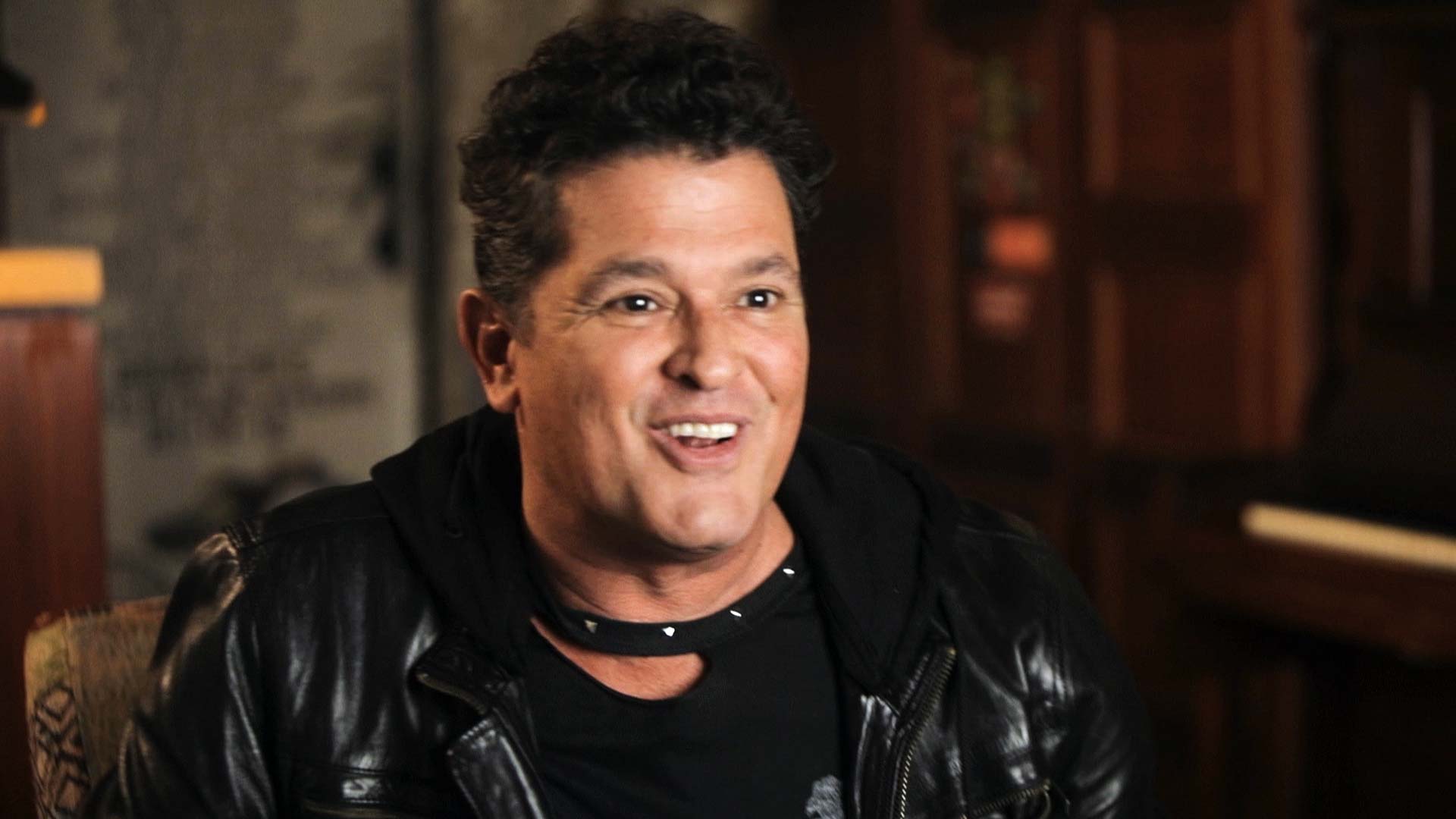 Carlos Vives en entrevista, carlos vives, rock colombiano, artistas musicales colombianos, nacion rebelde en rtvcplay, ver serie de nacion rebelde, bandas de nacion rebelde 