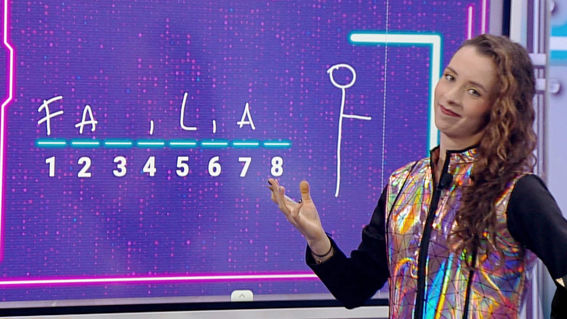 Mujer jugando "ahorcadito", juegos de mesa, juegos familiares, juegos tradicionales, profe en tu casa, series colombianas, series gratis