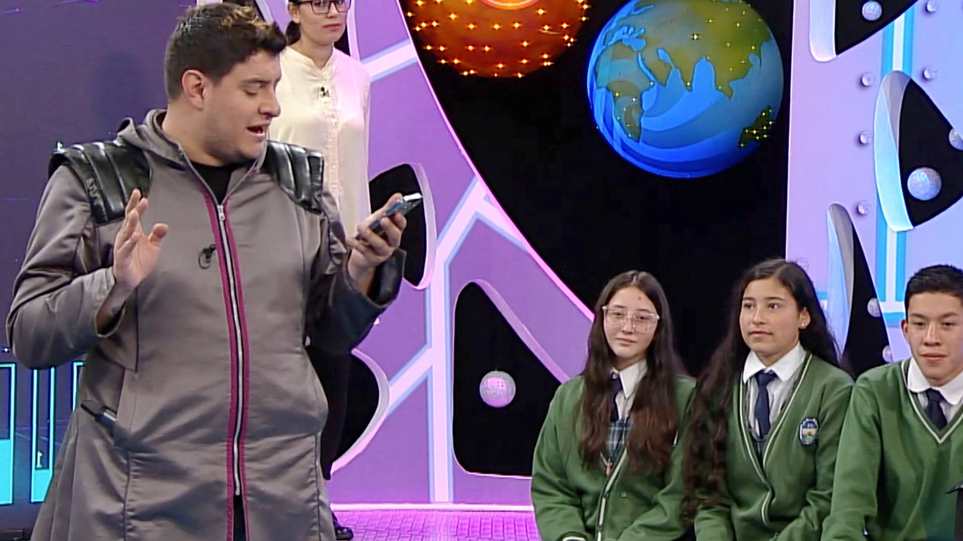 personas conversando