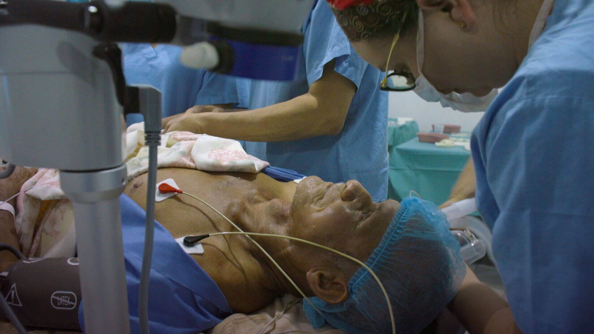 mision medica, salud en colombia, Pueblo Nuevo Córdoba,  enfermeros voluntarios, hospitales en colombia, series colombianas, series gratis, series de ciencia y medicina gratis, series de señal colombia