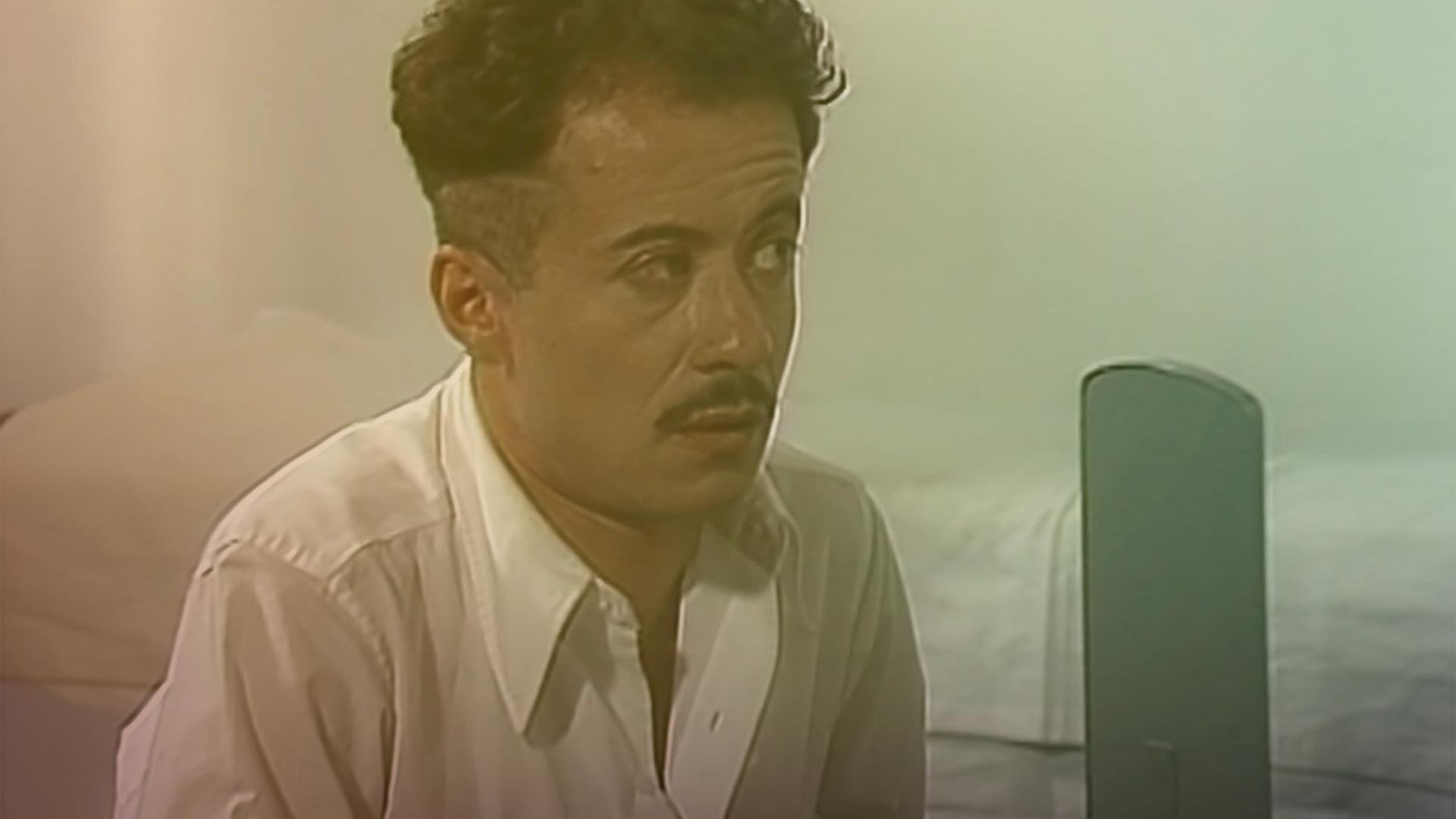 Nerón con mirada curiosa