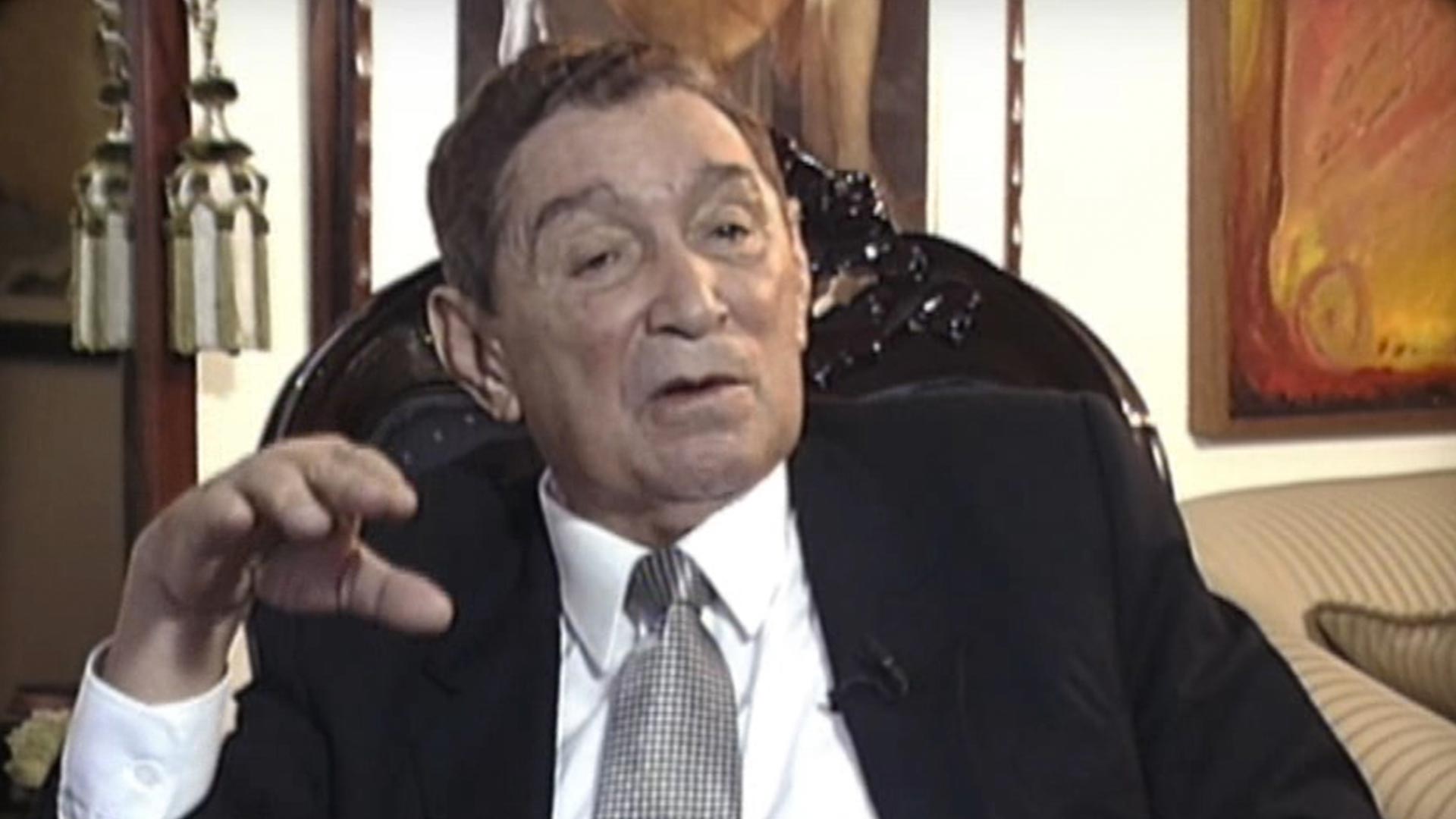 Rafael Escalona, entervista con Rafael Escalona, biografia de Rafael Escalona, señal memoria, series de señal memoria, series gratis, series online