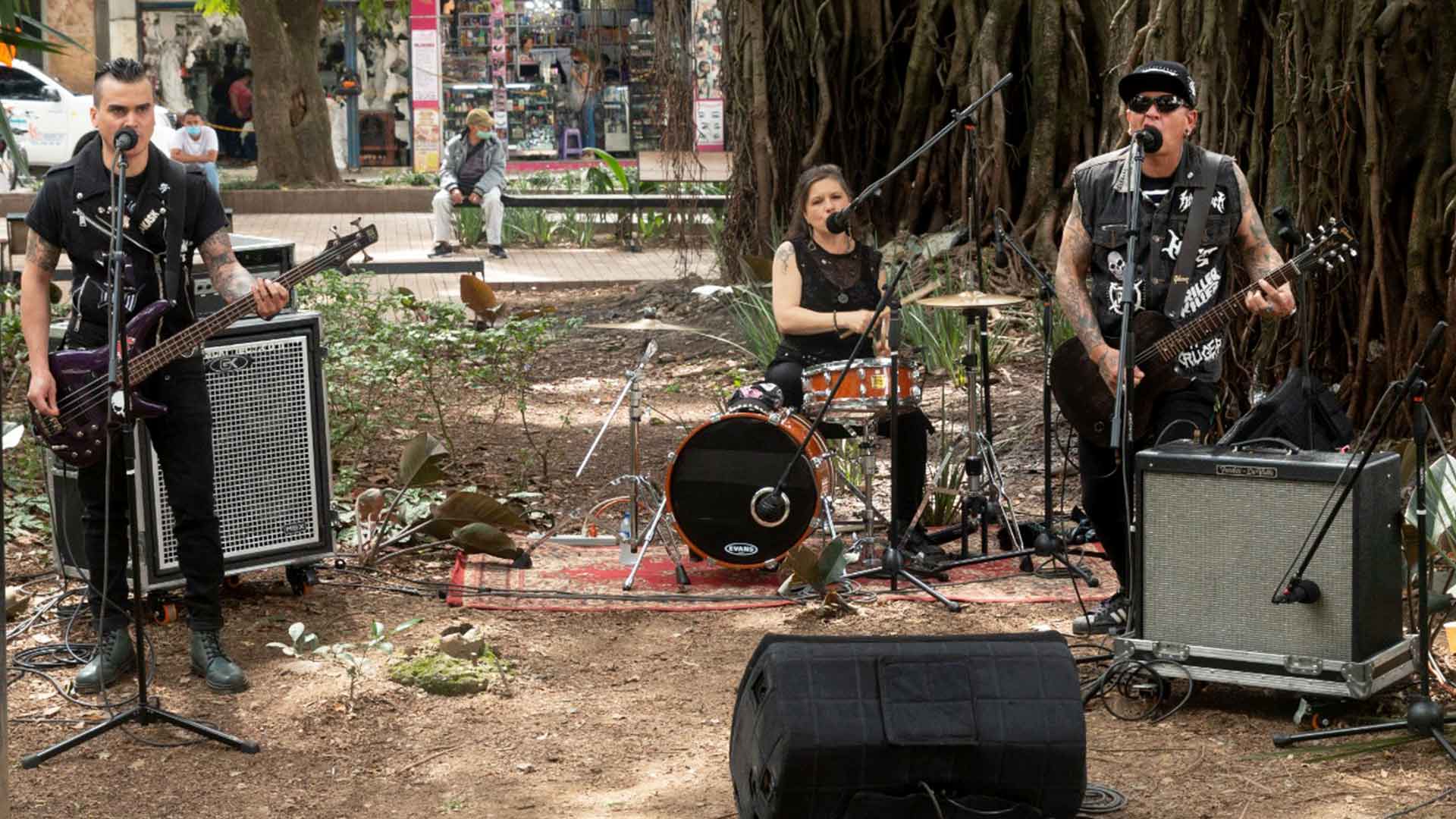 IRA tocando en Medellín