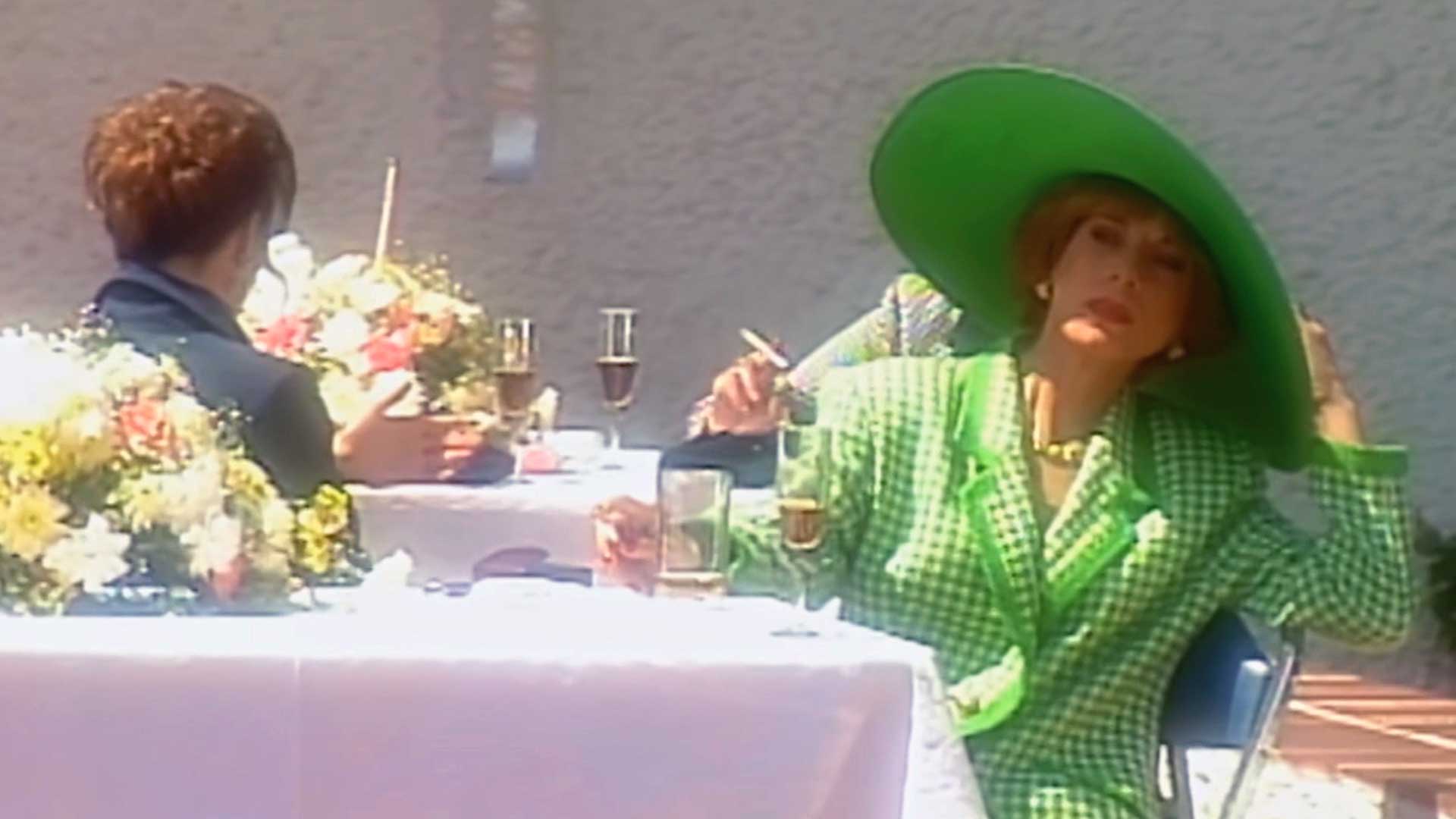 Sigue la boda de Ximena en Señora Isabel por www.rtvcplay.co. 