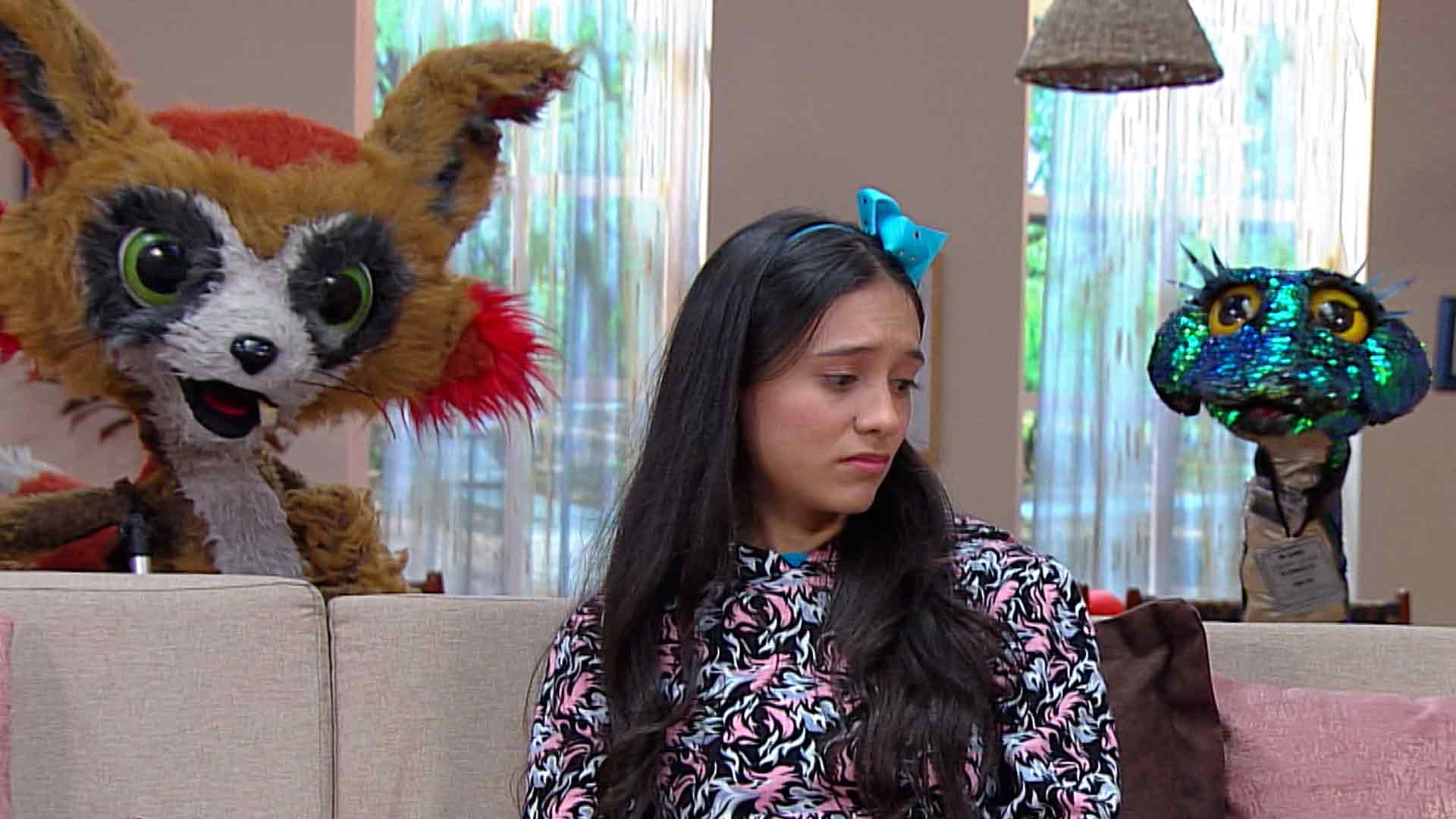 monstruos, enfermedad, huir de casa, Alzhéimer de Débora, amigos de territorio magico, boda, felicidad, marido y mujer, series online, territorio magico