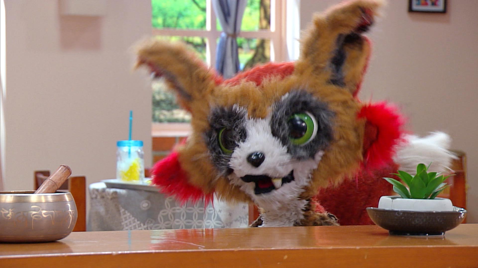 Títere de zorro sonriente