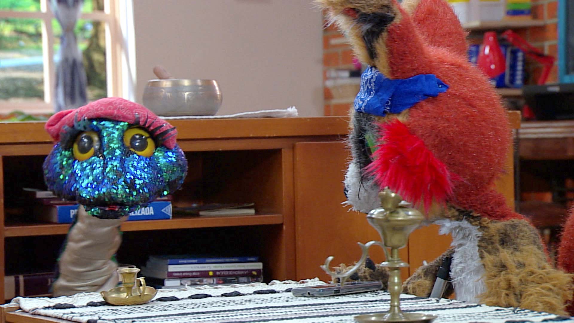 Títeres de serpiente y zorro