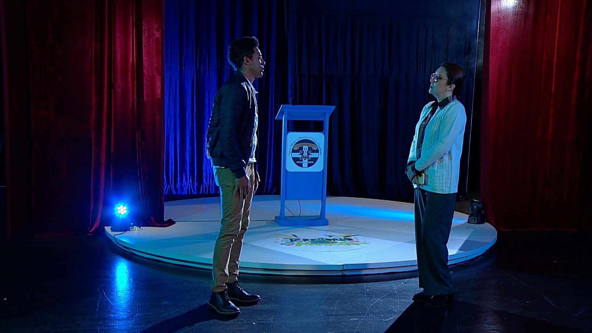 En medio de la presentación de talentos con la que Richarnixon y la rectora pretenden demostrar a los padres de familia que Alfonsina es una buena persona, un error en la magia de Bromualda aumenta la tensión entre ambas partes. 