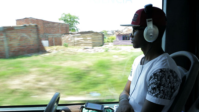 Joven, musica, viaje, bus, RTVCPlay, historia de vida, banda, oportunidad