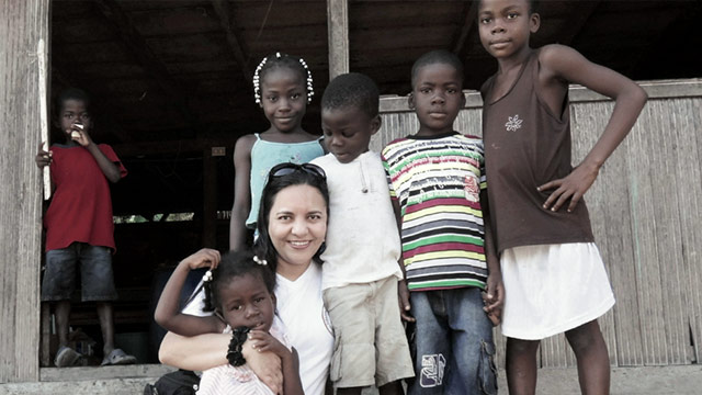 Ana Lucía López - Los Nuestros