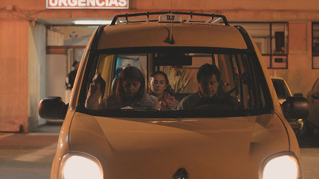 Acompaña Perla en Pasajeros por la plataforma de RTVCPlay.