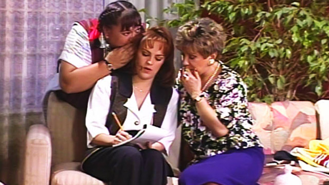  Serie retro Dejémonos de vainas por la plataforma RTVCPlay.