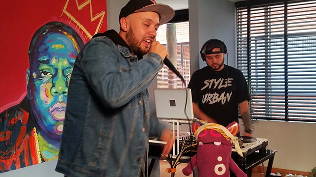 Álvaro González junto con Radiolito