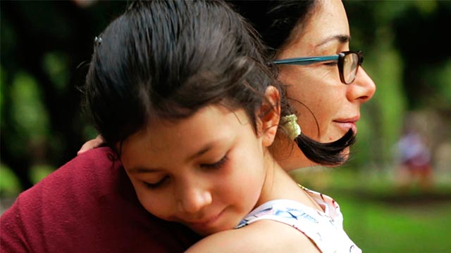 Niña, mamá, abrazo, RTVCPlay, serie infantil, Señal Colombia 