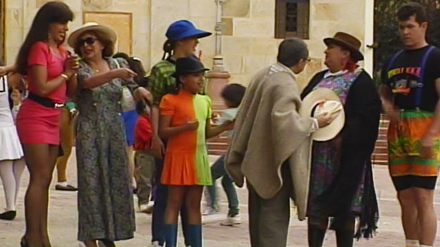 Reviva esta serie retro con Cesar Mora en la plataforma de streaming RTVCPlay