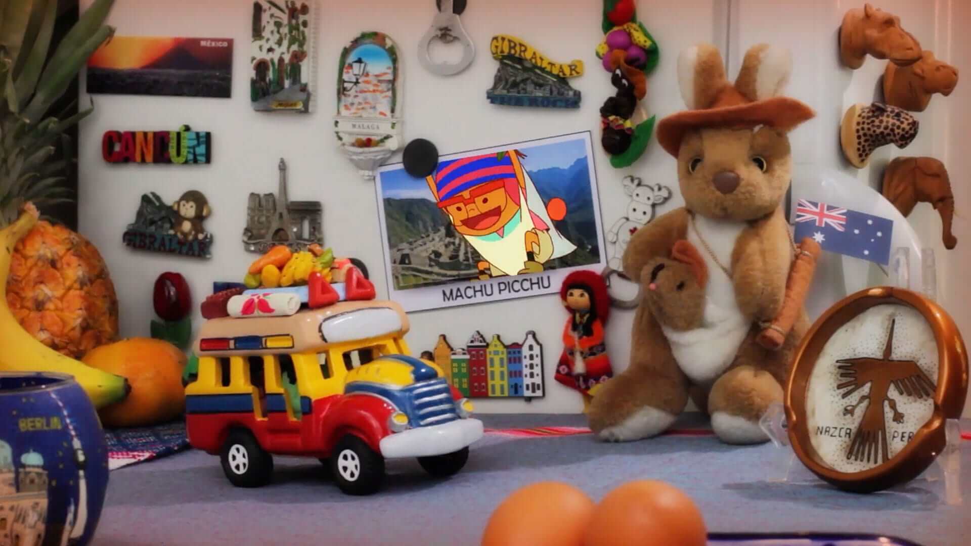 niña peruana, colombiana y australiana, tres nacionalidades, cronicas de niños, cuentos narrados por niños, ver cronicas elefantiles,series infantiles gratis, series grati, series online, series para niños