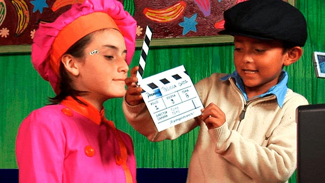 Tommy graba su película junto a Josefina