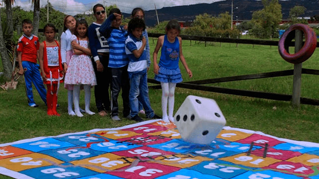 Escalera, juego de mesa, serpientes, dado, RTVCPlay, series para niños