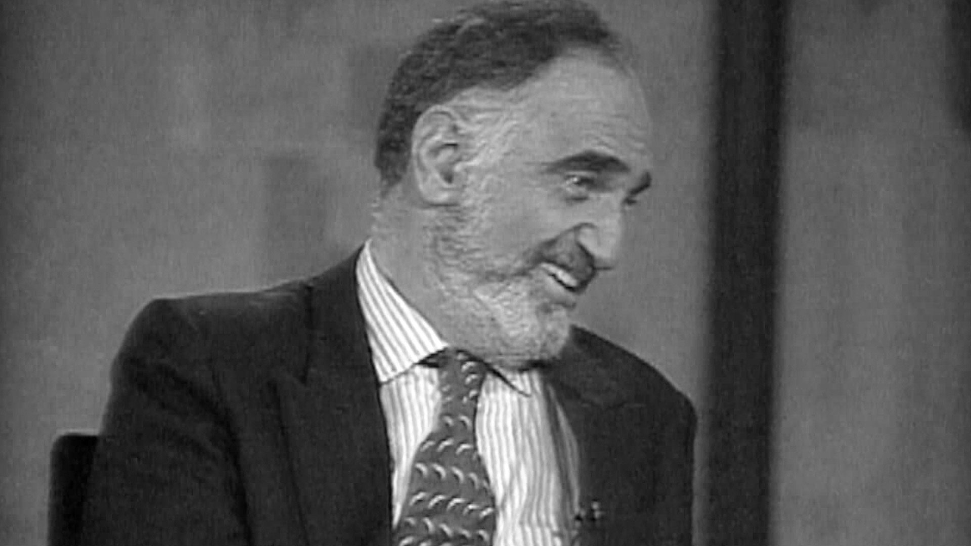 El autor colombiano Hernando Gómez , biografia de Hernando Gómez Buendía, secretos de Hernando Gómez Buendía, resvista semana María Elvira Samper, series gratis, series online, series de señal memoria