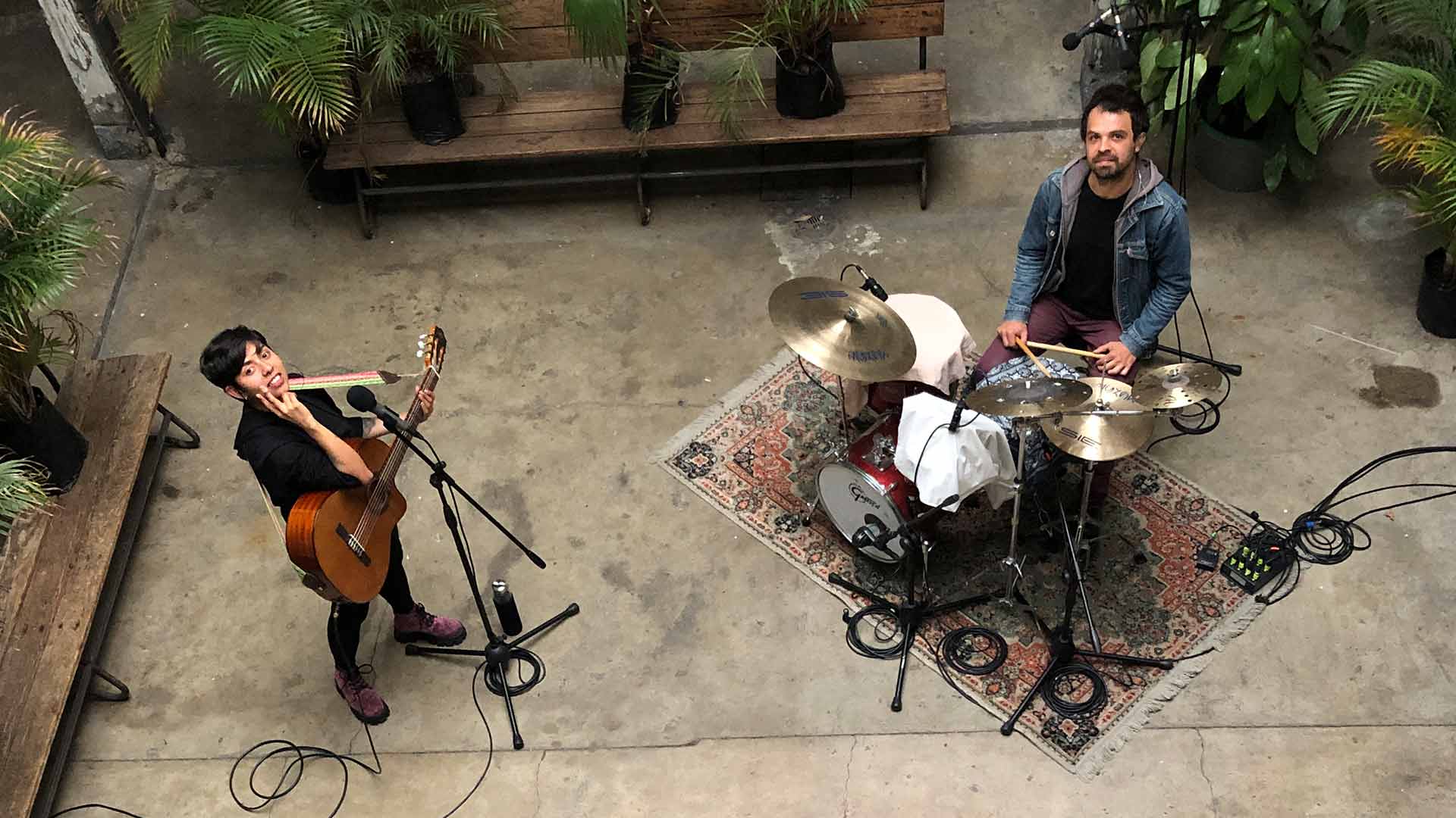 Bando de La Muchacha a punto de tocar