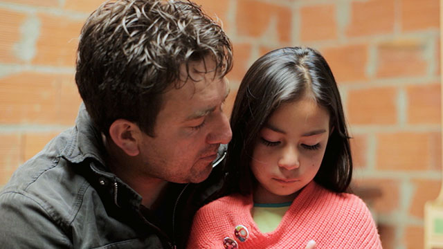 Papá e hija, tristeza, emoción, llorar, RTVCPlay, serie infantil