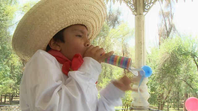 Explora la Ciudad de México con Cristopher y Tlahui por RTVCPlay.