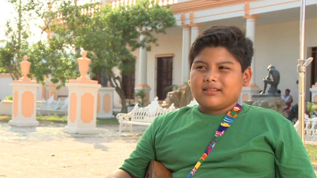 Acompaña a Tlahui a conocer a Raúl en La Lleva Internacional por RTVCPlay