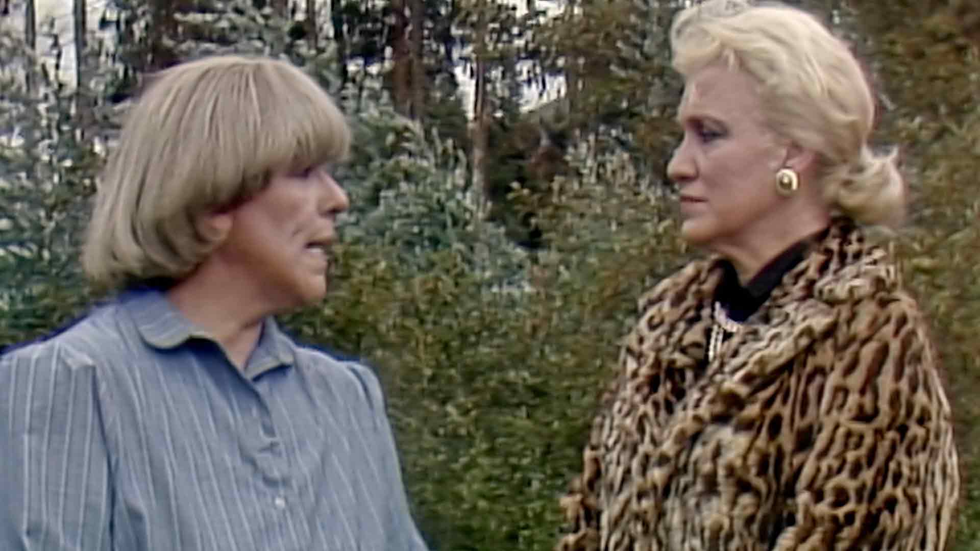 Narcisa habla con Edith sobre los supuestos sentimientos que su esposo tiene sobre silvia